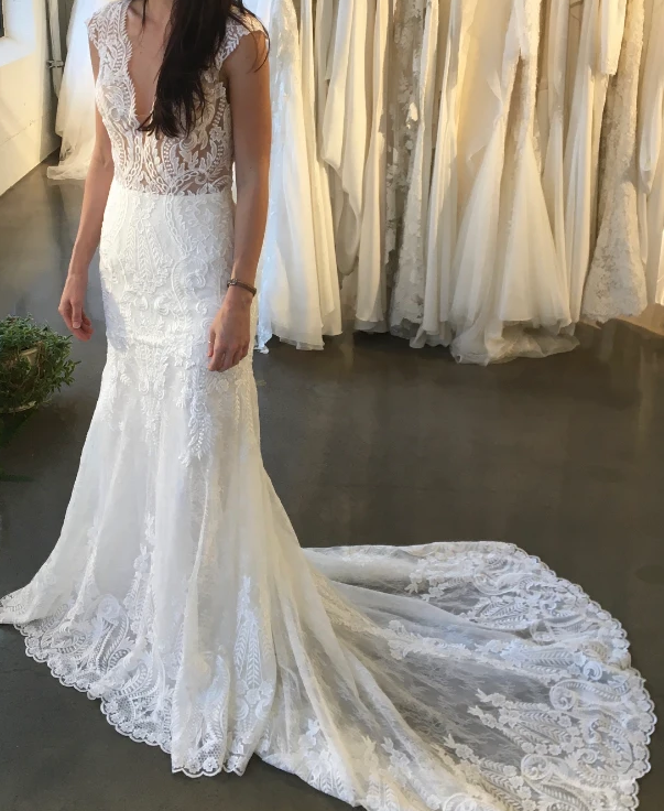 Tara Lauren 'Isolde' size 6 new wedding dress front view on bride