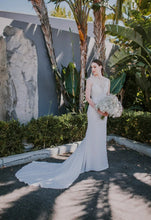 Load image into Gallery viewer, Pronovias &#39;Ladd&#39;
