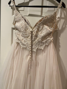 Eddy K. 'Guilia' wedding dress size-16 PREOWNED