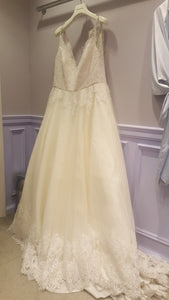 Augusta Jones 'Haylee ' wedding dress size-18 NEW
