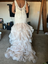 Load image into Gallery viewer, House of Brides Couture &#39;8368&#39; wedding dress size-12 PREOWNED
