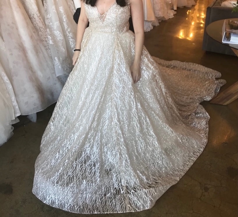 Lazaro '3662' wedding dress size-08 NEW