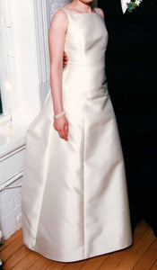 Vera Wang Custom Couture Wedding Dress - Vera Wang - Nearly Newlywed Bridal Boutique - 3