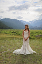 Load image into Gallery viewer, Wtoo &#39;Betty&#39; size 2 used wedding dress front view on bride
