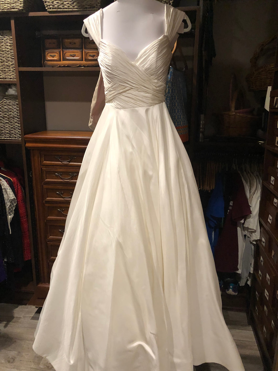 Anne Barge 'Berkeley' size 6 used wedding dress front view on mannequin