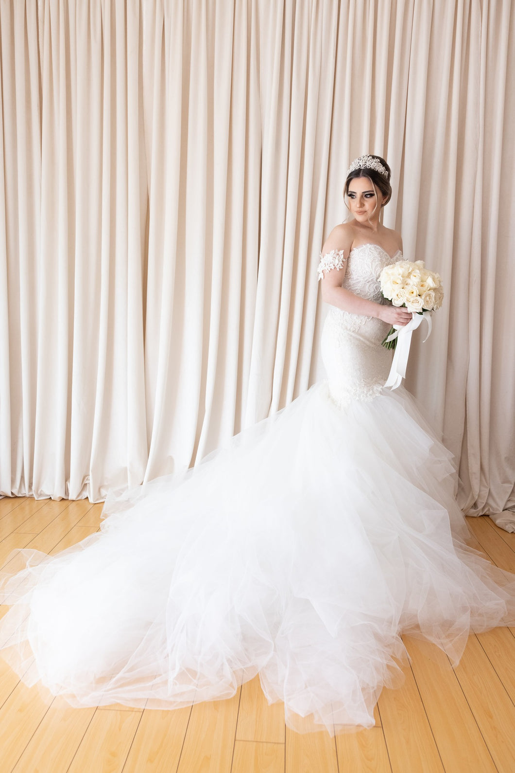 Viero Bridal 'Custom' wedding dress size-04 PREOWNED