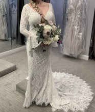 Load image into Gallery viewer, Allure Bridals &#39;3218&#39; wedding dress size-08 NEW

