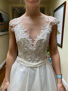 Ines Di Santo 'Aria' wedding dress size-04 NEW