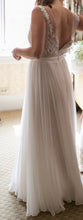 Load image into Gallery viewer, Reem Acra &#39;Juliet&#39; wedding dress size-04 PREOWNED
