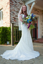 Load image into Gallery viewer, Galina Signature &#39;SWG810SOFTWHIT&#39; wedding dress size-08 PREOWNED
