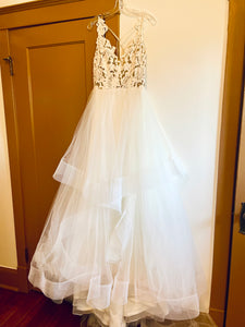 Hayley Paige 'BLush' wedding dress size-06 NEW