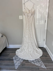 Madi Lane 'Atlas - ML16177' wedding dress size-10 NEW