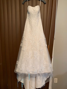 David's Bridal 'Jewel WG3755' size 00 used wedding dress front view on hanger