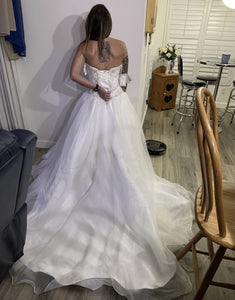 Maggie Sottero 'Maggie Sottero' wedding dress size-10 NEW