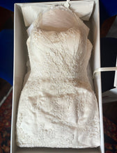Load image into Gallery viewer, Casablanca &#39;1995&#39; wedding dress size-06 PREOWNED
