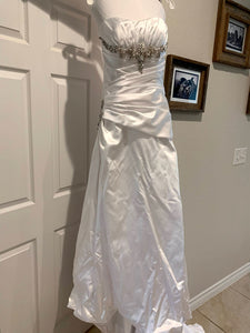 Alfred Angelo '2102C'
