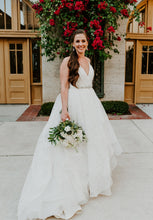 Load image into Gallery viewer, Hayley Paige &#39;Behati&#39; wedding dress size-08 PREOWNED
