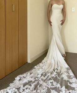 Enzoani 'Larissa' wedding dress size-04 PREOWNED