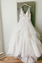 Load image into Gallery viewer, BHLDN &#39;Wtoo by Waters Valera Gown&#39; wedding dress size-14 NEW
