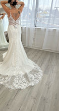 Load image into Gallery viewer, Essense of Australia &#39;D3339IV11&#39; wedding dress size-06 NEW
