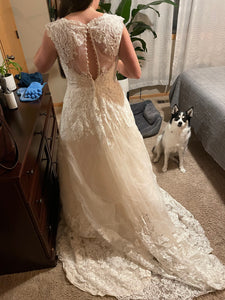 David's Bridal 'Wg3850' wedding dress size-08 PREOWNED