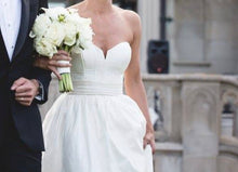 Load image into Gallery viewer, Amsale &#39;Cameron&#39; size 2 used wedding dress front view on bride
