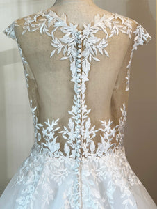 Allure Bridals '#9912' wedding dress size-14 NEW