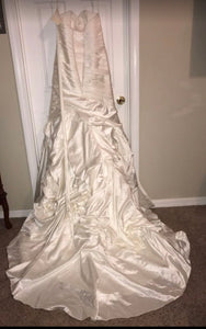Allure Bridals 'Mermaid' size 14 new wedding dress back view on hanger
