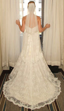 Load image into Gallery viewer, Watters &#39;09063B&#39; wedding dress size-04 PREOWNED
