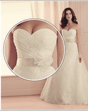 Load image into Gallery viewer, Paloma Blanca &#39;4506&#39; size 10 new wedding dress front view on model
