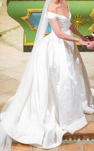 Reem Acra 'Good Grace' wedding dress size-04 PREOWNED