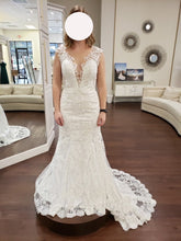 Load image into Gallery viewer, Eddy K. &#39;1131&#39; wedding dress size-08 PREOWNED
