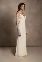 Load image into Gallery viewer, Danielle Frankel &#39;Marion Gown&#39; wedding dress size-06 SAMPLE
