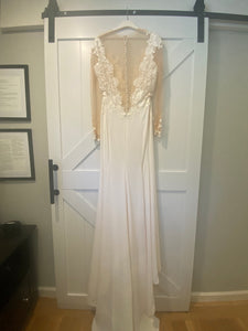 Daalarna 'LVS 347' wedding dress size-06 NEW