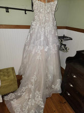 Load image into Gallery viewer, Kitty Chen &#39;H2139&#39; wedding dress size-12 NEW
