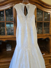 Load image into Gallery viewer, Melissa Sweet &#39;25080486&#39; wedding dress size-06 NEW
