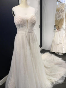 Morilee 'Charlize 5928' wedding dress size-24 NEW