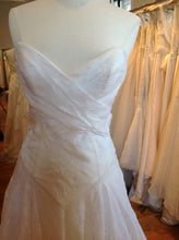 Load image into Gallery viewer, Anna Maier &#39;Bernadette&#39; - Anna Maier - Nearly Newlywed Bridal Boutique - 3
