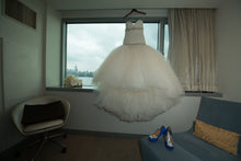 Load image into Gallery viewer, Kenneth Pool &#39;Angelic&#39; - Kenneth Pool - Nearly Newlywed Bridal Boutique - 1
