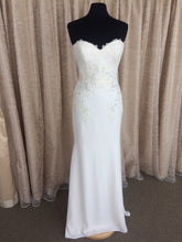 Load image into Gallery viewer, Pronovias &#39;Alicia&#39; size 8 sample wedding dress front view on mannequin
