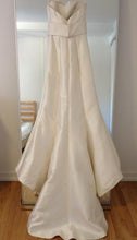 Load image into Gallery viewer, Amsale &#39;Hampton&#39; Strapless - Amsale - Nearly Newlywed Bridal Boutique - 8
