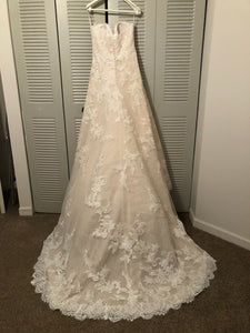 Pronovias 'Onia' size 6 new wedding dress front view on hanger