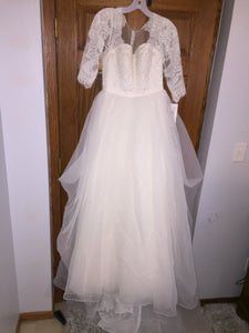 Oleg Cassini 'Organza 3/4 Sleeve' size 6 new wedding dress front view on hanger