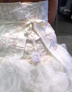 David's Bridal 'Ruffled Tulle' size 22 new wedding dress