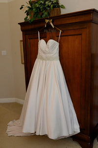 Allure Bridals '9065' size 10 used wedding dress front view on hanger
