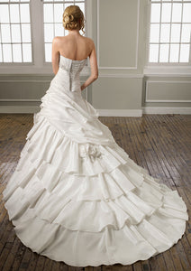 Mori Lee '1654' size 6 new wedding dress back view on model