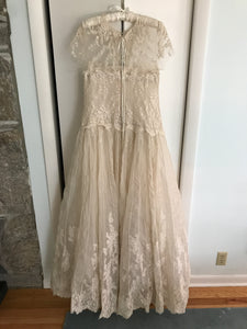Marchesa '2014 Look # 25' size 14 used wedding dress back view on hanger
