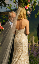 Load image into Gallery viewer, Watters &#39;Nyra&#39; size 8 used wedding dress back view on bride
