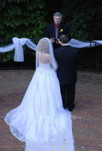 Load image into Gallery viewer, Demetrios &#39;984&#39; size 2 used wedding dress back view on bride
