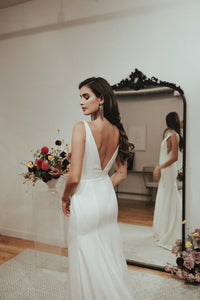 Sarah Seven 'Belmont' size 6 new wedding dress back view on bride